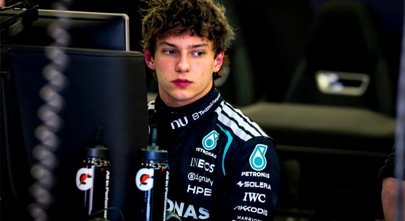 Mit jelent az F1-es pályafutására nézve, ha bukja jogosítványát a Mercedes pilótája?