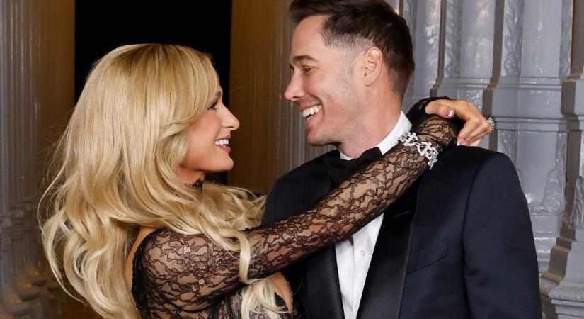 Öt év után újra megkérte Paris Hilton kezét a gyerekei apja