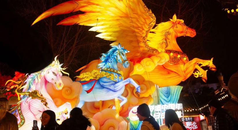 Mit tartogat számunkra a Tűz Ló éve a kínai asztrológia szerint? Mutatjuk!