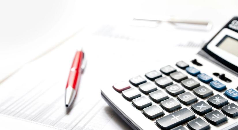 Durvul a helyzet a hitelpiacon, egyre nagyobb adóssága verik magukat a magyarok