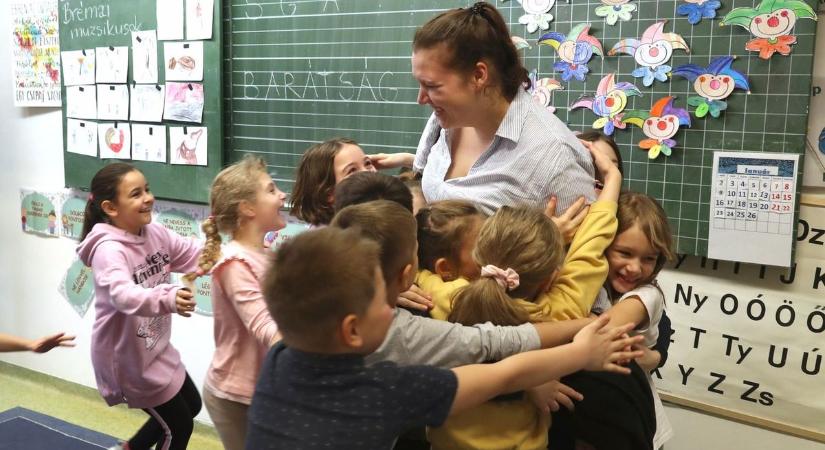 Maldív-szigeteki út, lakás, cafetéria – így csábítgatják magukhoz a pályakezdőket a kistelepülések