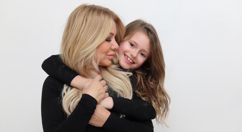 Judy: „Maja volt az, aki nekiszegezte a kérdést: miért nem csókolod már meg anyát?”