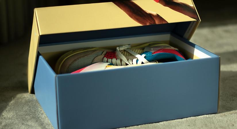 Közel egymillió forint értékben lopott cipőket egy férfi Hajdú-Biharban