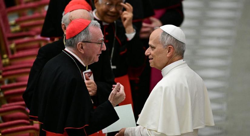 Leó pápa kikosarazta Donald Trumpot