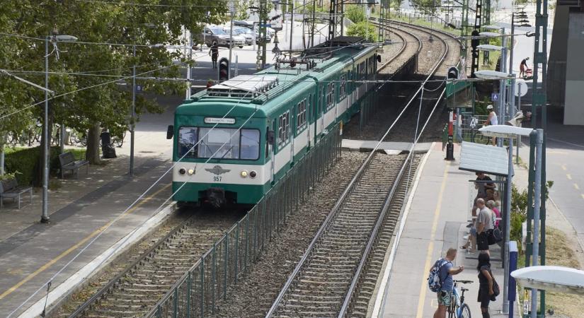 Leselejtezett villamosokkal selejtezné le a főváros a hatvanéves HÉV-szerelvényeket. Az óra ketyeg