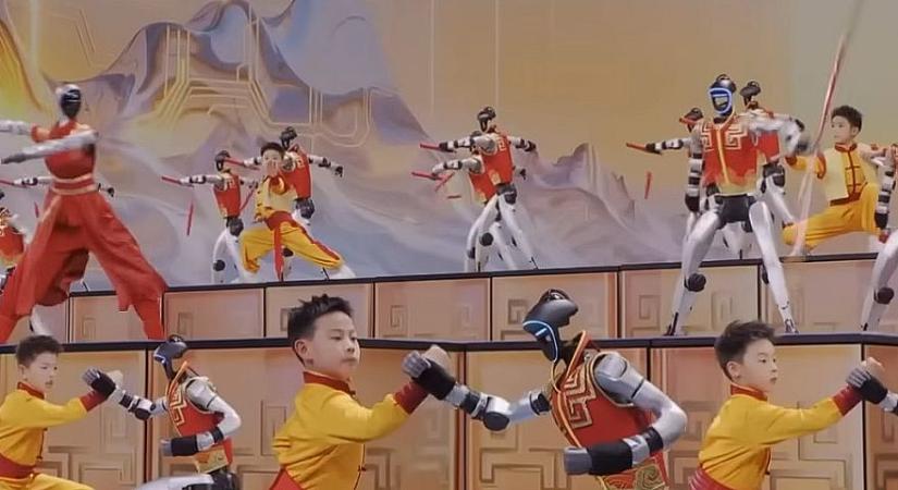 Videón a kínai Unitree robotjainak elképesztő ünnepi táncelőadása