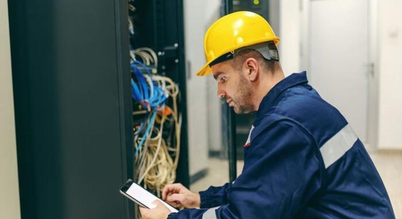 Két-három millió havonta? Egyáltalán nem elérhetetlen az ilyen fizetés, mérgező közeget sem kell elviselni hozzá