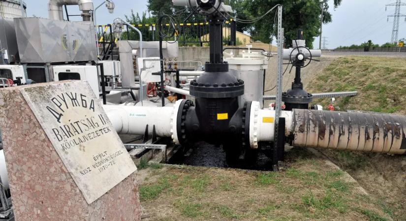 Az Európai Bizottság az ukránokat sürgeti a Barátság kőolajvezeték helyreállítása miatt