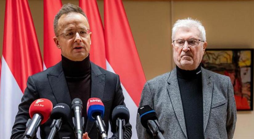 Szijjártó Péter Berettyóújfaluban: vissza fogjuk verni a beavatkozási kísérleteket