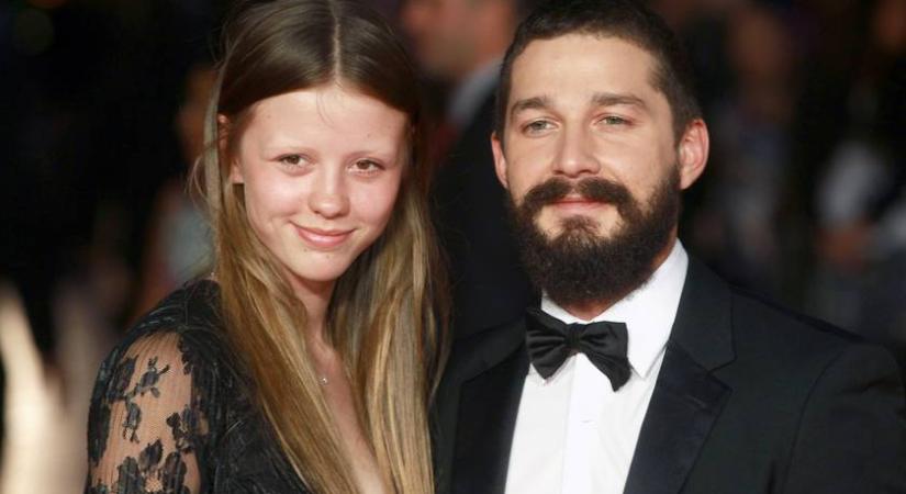 Titokban ment szét a színész házaspár: több mint 10 évig volt együtt Shia LaBeouf és Mia Goth