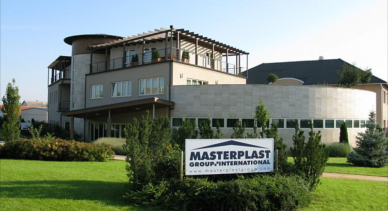 Átszervezi termelését és beruházásait a Masterplast