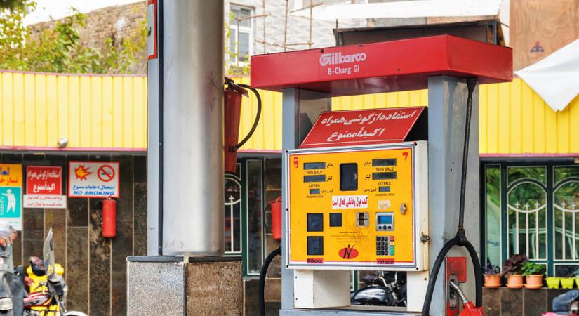 Tankolni vagy várni? Mutatjuk, mi várható a következő napokban a kutakon