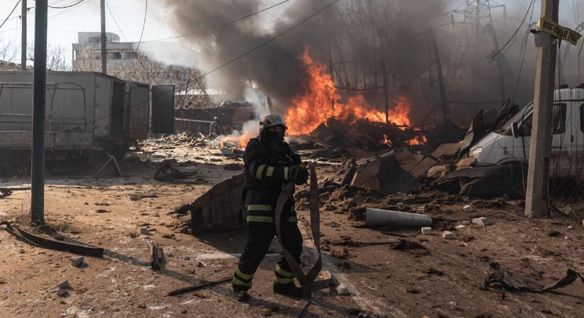 Folytatódik a harc: újabb támadás Zaporizzsjában, egy ember meghalt
