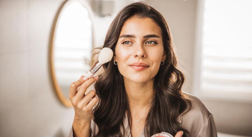 Ezzel az 5 sminktrükkel pillanatok alatt építheted az önbizalmad