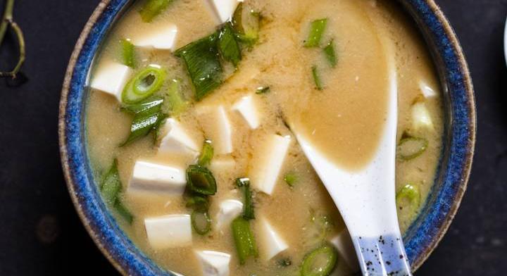 Krémes, zöldséges misoleves: egészséges és laktató ázsiai fogás