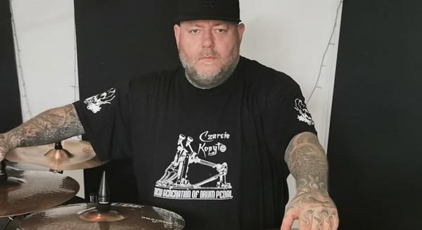 Nick Barker: "a metalos közösség mentette meg az életemet"