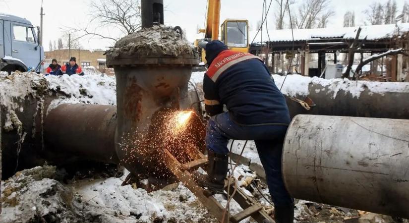 Végkimerülésig dolgoznak az ukrán karbantartók Kijevben