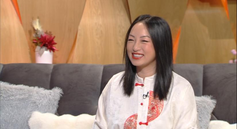 Li Mengyi a Tűz Ló évéről: a ló jegyűeknek piros alsónemű kell a szerencséhez