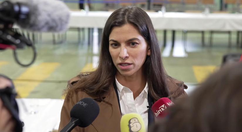 Kína is besegít a Fidesz kampányába, nem akárki rántotta le a leplet a titokról, Szentkirályi Alexandra sejtelmes videót tett közé