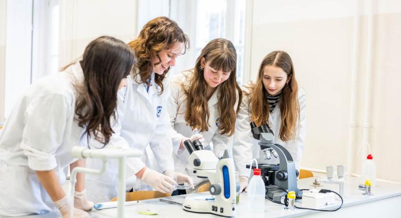 Révaisok versenyben - Elindult a Richter Anna Díj közönségszavazása