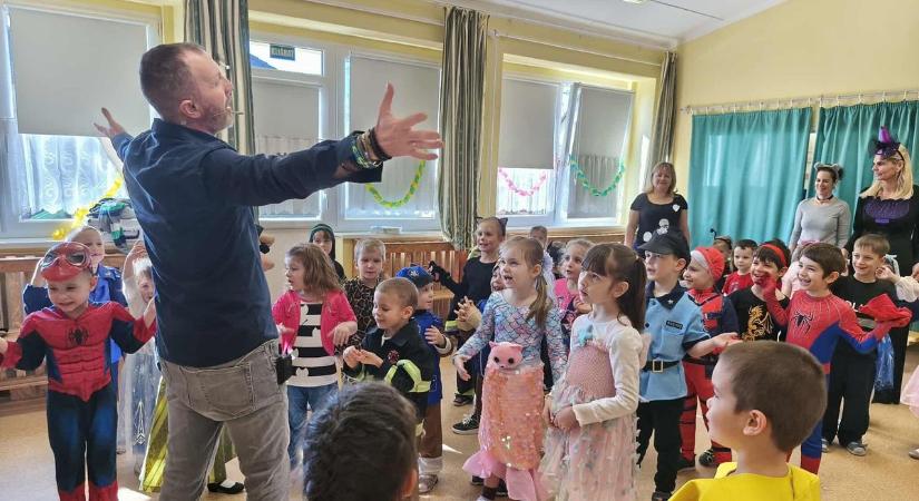 Kreatív jelmezek és hangos kacagás töltötte meg az óvodát