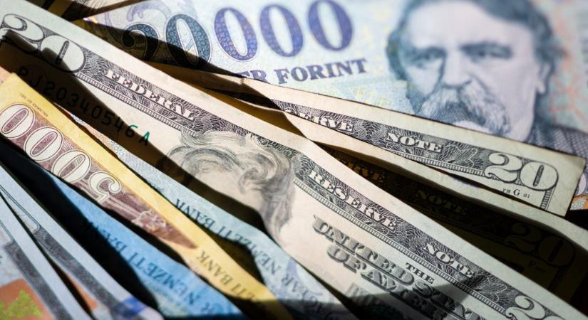 Erőt mutat a forint, meghatározó a dollár mozgása