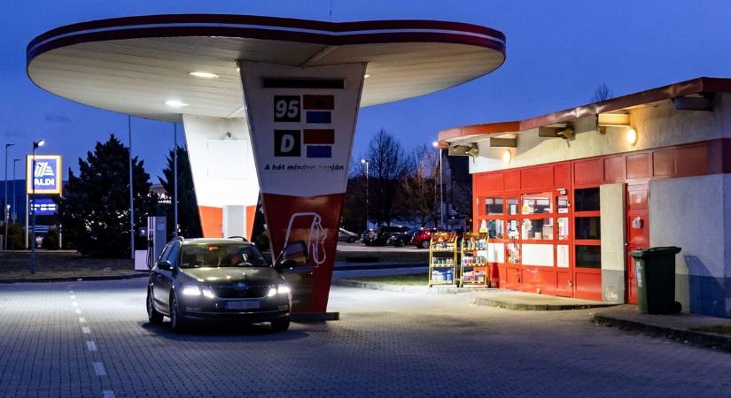 Jó és rossz hír is jött az autósoknak: ennyiért tankolhatunk csütörtöktől