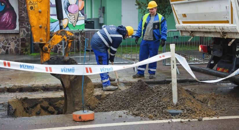 Csőtörés miatt több utcában sincs víz a hajdú-bihari városban!