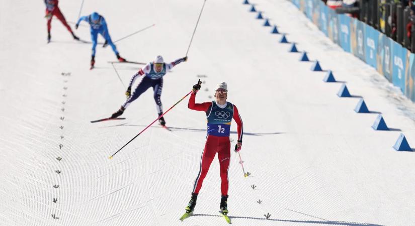 Sífutás: Klaebo történelmet írt, megszerezte 10. olimpiai aranyát, ezúttal csapatsprintben győzött