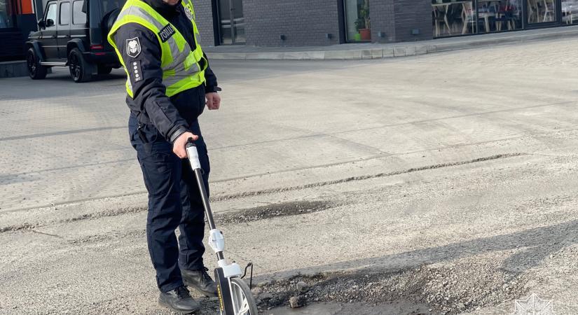 Kárpátalján ellenőrizték az utak állapotát – több szabálytalanságot találtak