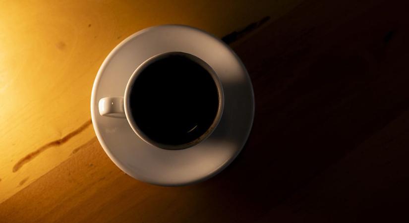 A feleség és az anyós mérgezett kávéval akarta eltenni láb alól a pécsi férfit