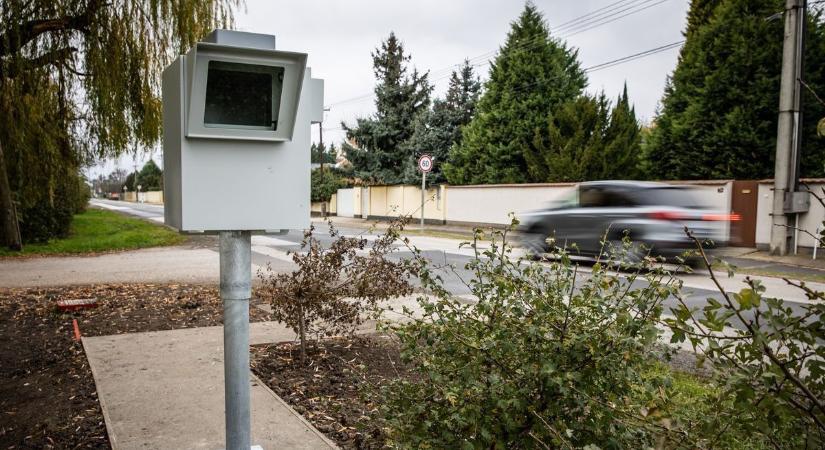 Ezekre a helyszínekre raknának fix traffipaxokat Székesfehérváron