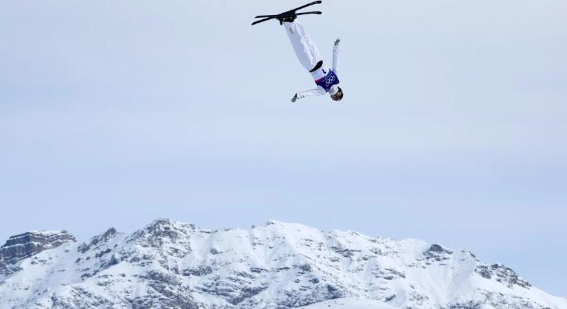 Megvédte olimpiai bajnoki címét a kínai Hszü Meng-tao a női ugrásban