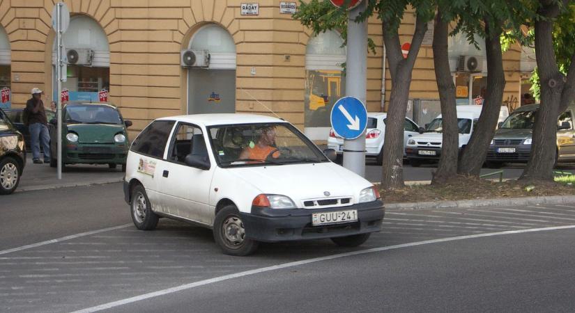 Eddig a jogosítványodba került, az új KRESZ-tervezet szerint megúszhatod a büntetést