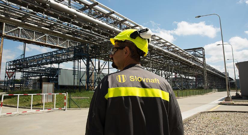 Szlovákiának hozzá kellett nyúlnia a stratégiai olajkészletekhez