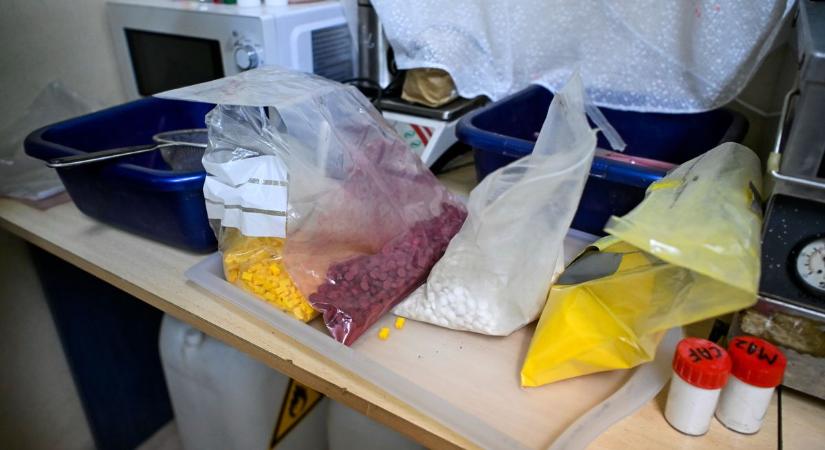 Miért lesz valaki drogfutár és miért nem elrettentő a szigorú büntetés sem?