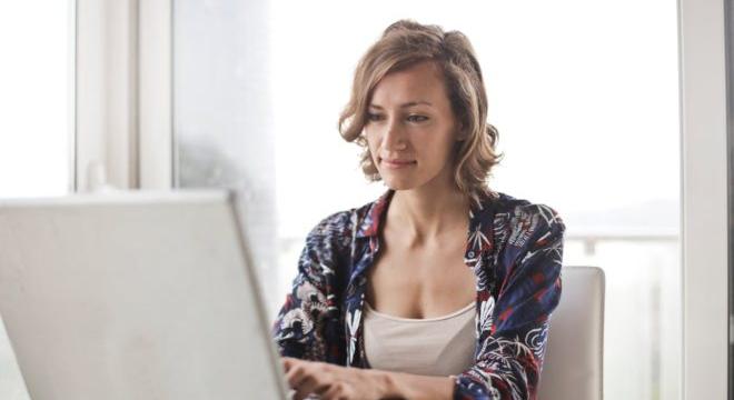 Mikor hívhat a főnök munkaidőn kívül?