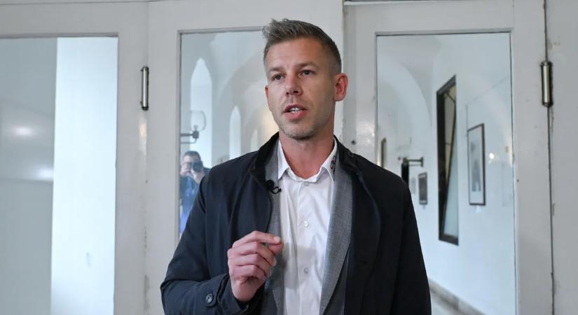 Magyar Péter a zsarolhatósága miatt nem tudná megvédeni az ország érdekeit