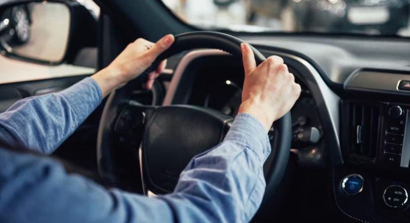 Tovább drágul az autózás