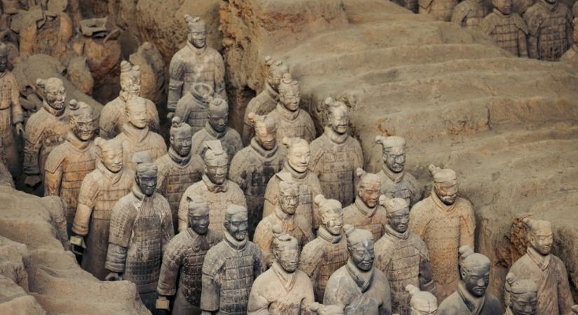 Kiállításajánló: az első kínai császár agyagkatonái beköltöztek a Szépművészeti Múzeumba