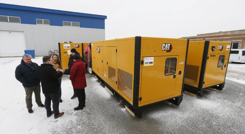 Politikailag kemény üzenet, de csak átmeneti kellemetlenség lehet Ukrajnának, hogy a magyar kormány leállítja a dízelexportot