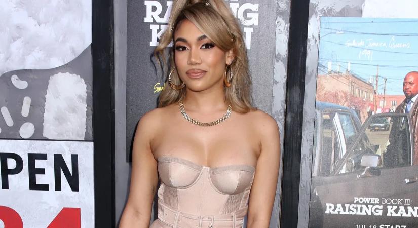 Paige Hurd az a nő, aki a buja tekintetével és a durván merész dekoltázsával az őrületbe kerget – mutatjuk a fotóit