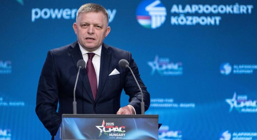 Fico ráküldi a hivatalait a civil szervezetekre, miután az Alkotmánybíróság megszüntette az ellenük hozott orosz mintájú törvényt
