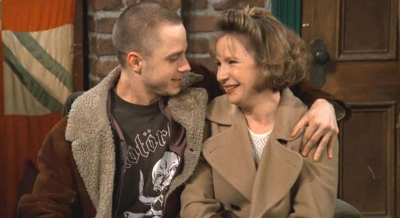 Kínos szerelmek a tévéből: 6 problémás románc, ami ma már nem kerülne képernyőre