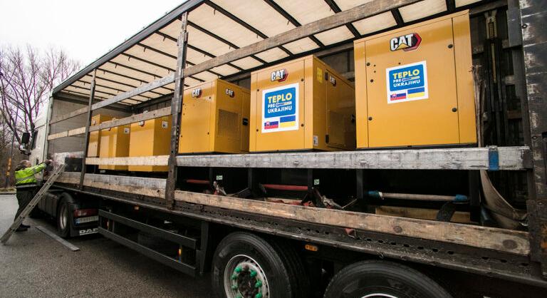 Milliós támogatás Ukrajnának szlovákiai civilektől – áramgenerátorokra dobtak össze 20 ezren