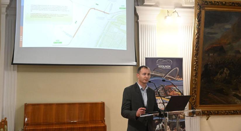 Eltűnnek a bosszantó kátyúk! Heteken belül elkezdődik a 3224-es út felújítása