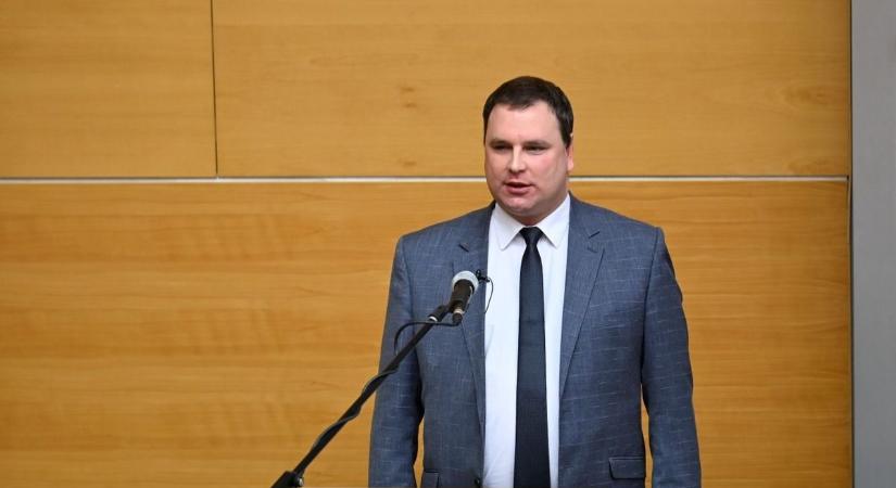 Nyugdíjas Egyetem Óváron - A pedagógia XXI. századi kihívásaira mesével válaszolhatunk - fotók