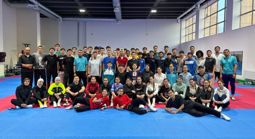 A kazah válogatottal edzettek a magyarok