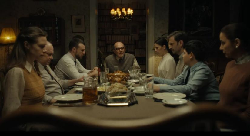 Vágybeteljesítő pszichothriller készült arról, hogyan bukik meg a Családi Együttműködés Rendszere