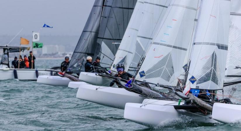 Erős szélben hódítanak a magyar Nacra 15 egységek